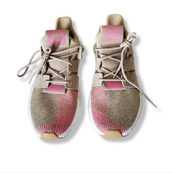 Adidas sneakers size 7 - Picture 2 of 3